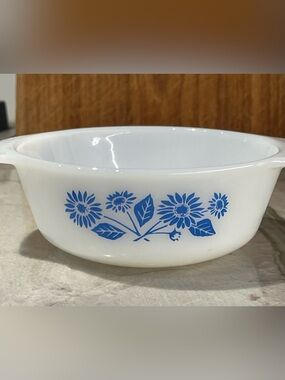 Anchor Hocking Fire King Blue Corn Flower 12oz Casserole Dish #472 EUC
